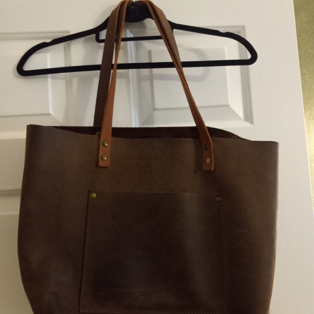 Classic Brown Leather Tote Bag with Front Pocket